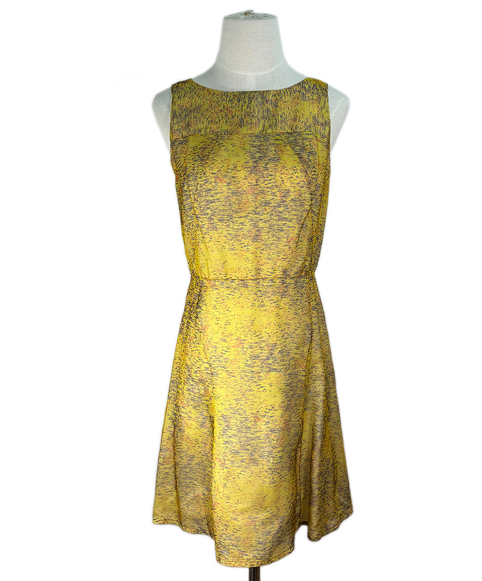 Carolina Herrera Yellow Silk Dress sz 2 l Michael's Luxury Consignment – Michael's Consignment NYC Carolina Herrera Yellow Silk Dress sz 2 l Michael's Luxury Consignment – Michael's Consignment NYC