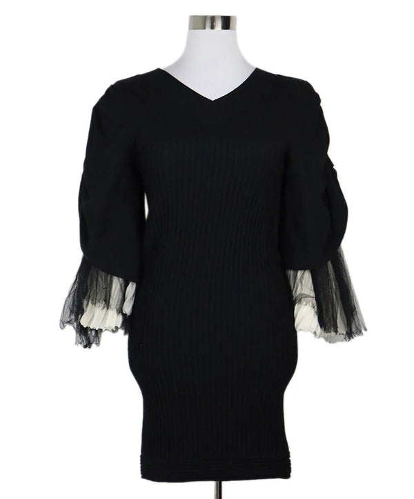 Chanel Black & White Dress sz 4 l Michael's Luxury Consignment – Michael's  Consignment NYC