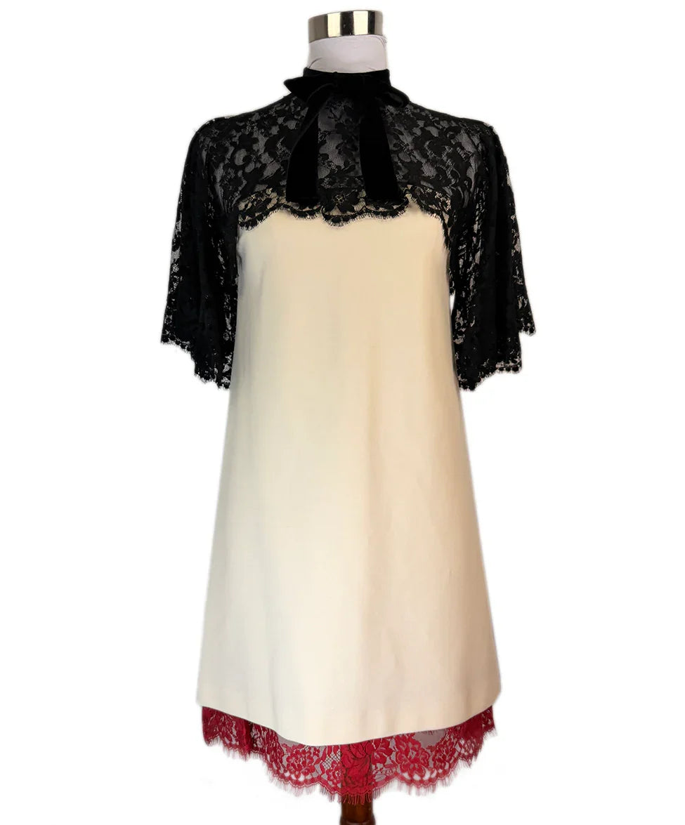 Gucci Ivory Dress w/ Black and Red Lace Trim sz4 l Michael's Luxury Consignment Michael's Consignment NYC Gucci Ivory Dress w/ Black and Red Lace Trim sz4 l Michael's Luxury Consignment Michael's Consignment NYC