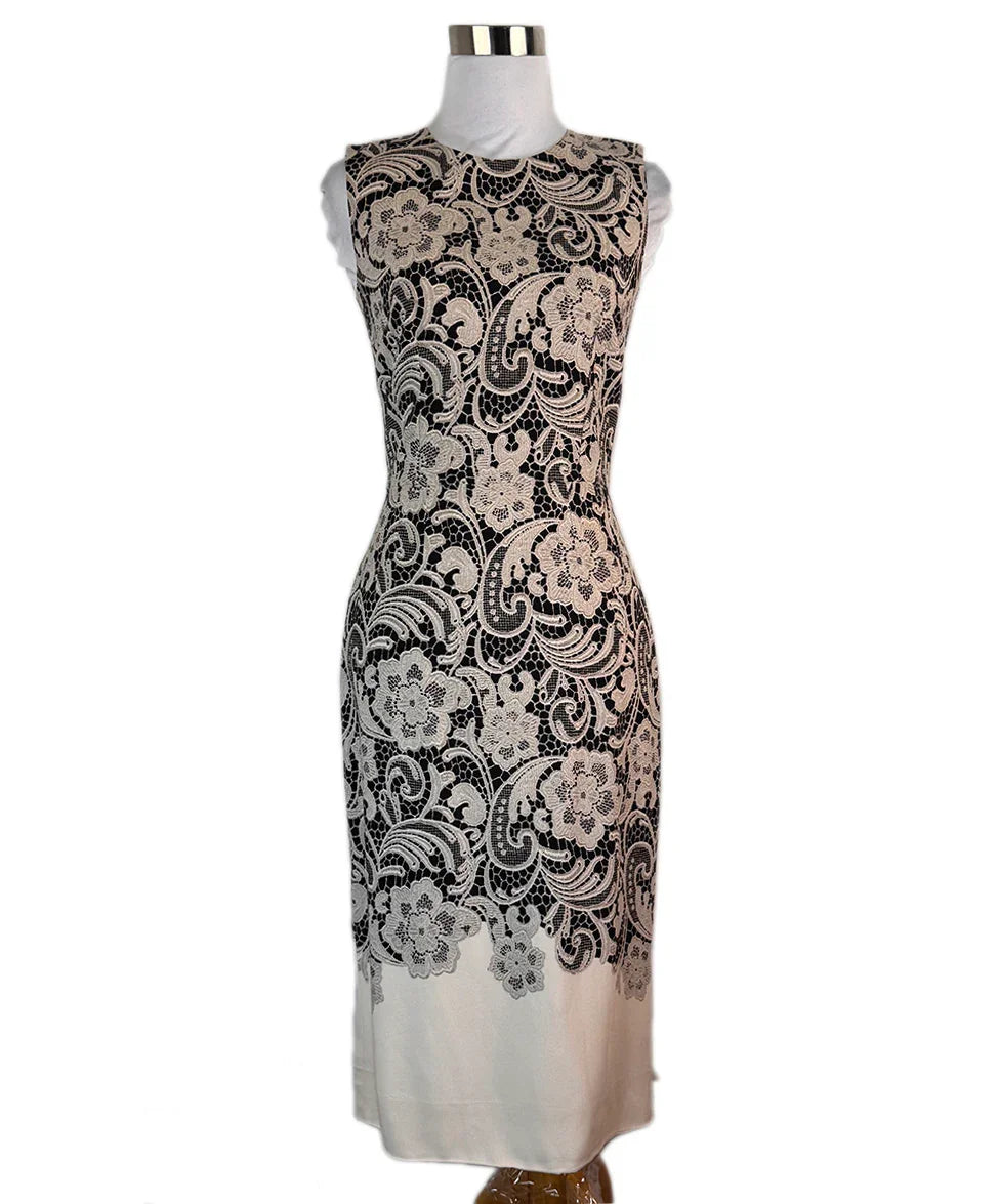 Dolce & Gabbana Black & Beige Lace Print Dress sz38 l Michael's Luxury Consignment Michael's Consignment NYC Dolce & Gabbana Black & Beige Lace Print Dress sz38 l Michael's Luxury Consignment Michael's Consignment NYC