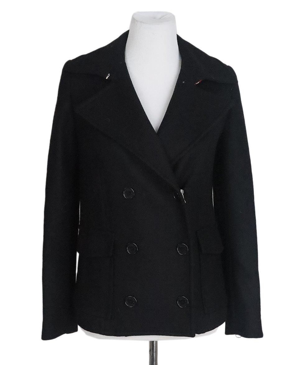 Classic Black Wool Coat With Zipper