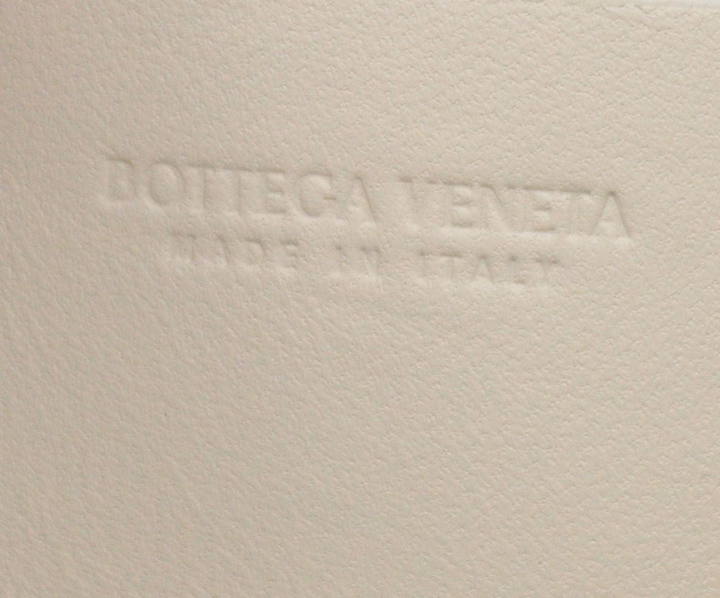 Bottega Veneta White Cassette Belt Bag 8