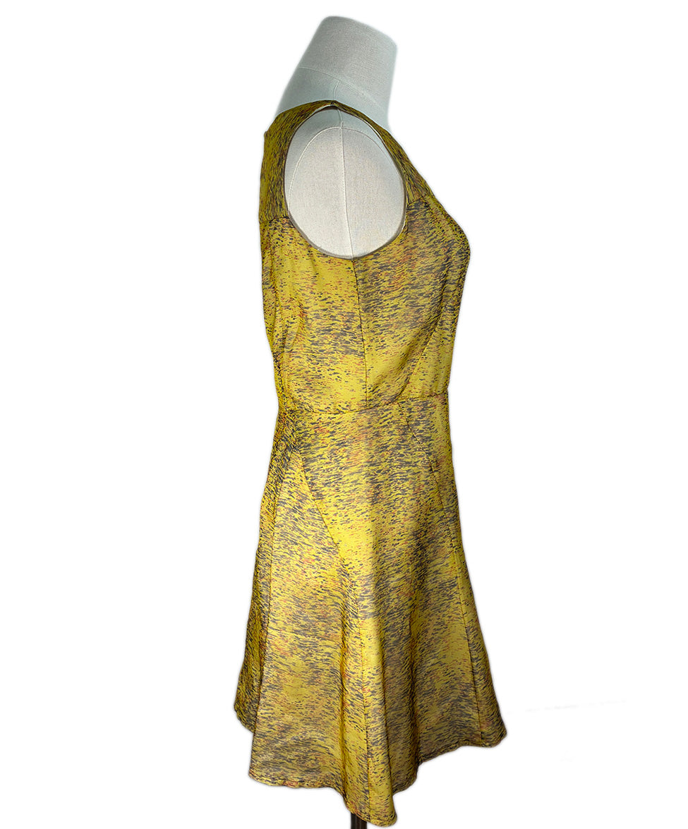 carolina herrera silk dress Carolina Herrera Floral Printed Silk Chiffon Short Sleeve Gown - Meghan Markle Dresses