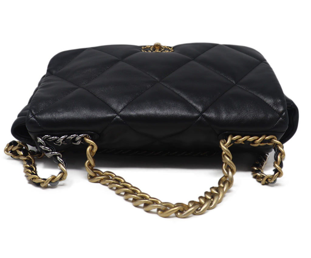 Chanel Black Lambskin Shoulder Bag 4