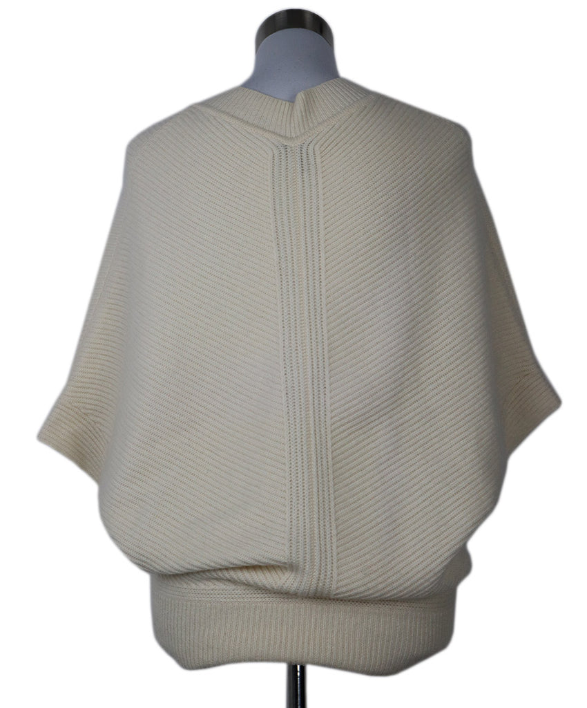 Escada Ivory Cashmere V-Neck Sweater 2