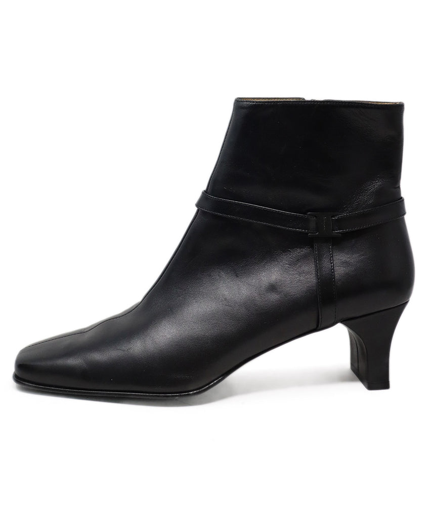 Ferragamo Black Leather Booties 1