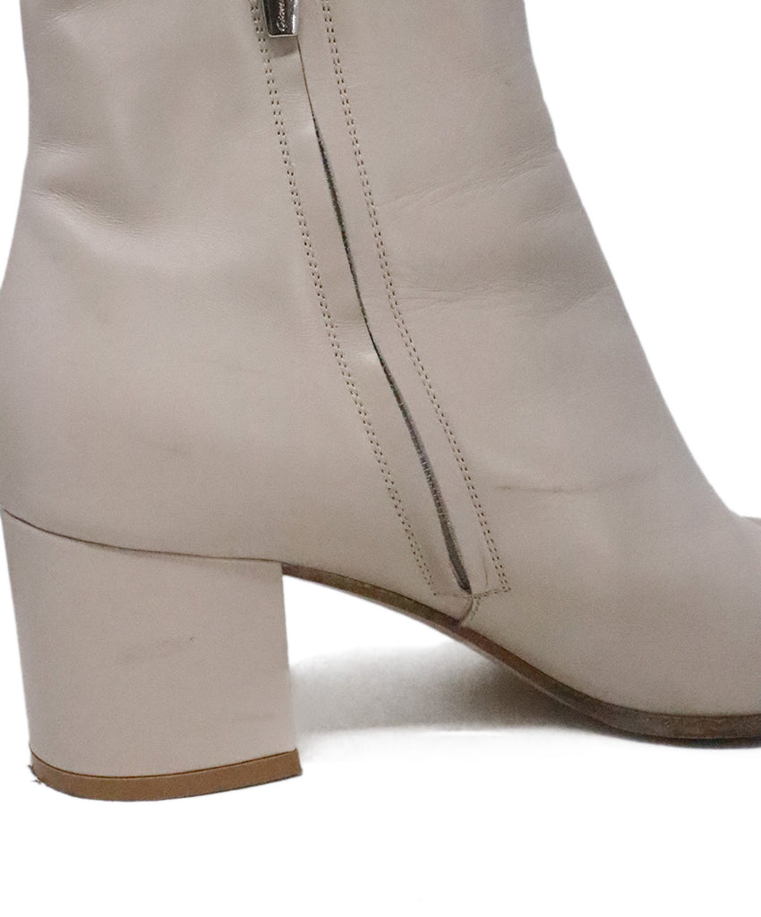 Gianvito Rossi Beige Leather Booties 10