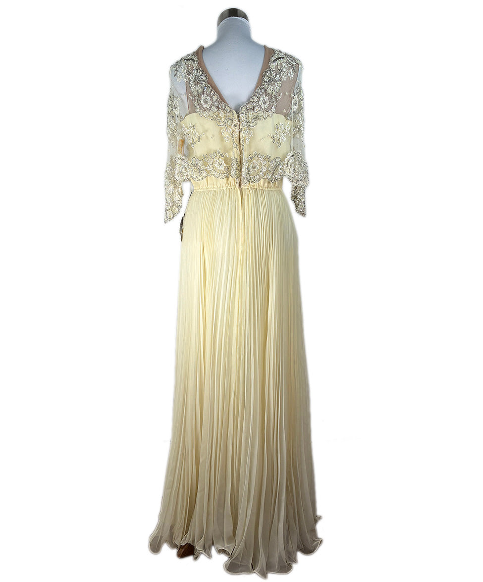 Vintage Cream Pleated Beaded Detail Gown Sz 14 l Michael's Luxury Consignment – Michael's Consignment NYC Vintage Cream Pleated Beaded Detail Gown Sz 14 l Michael's Luxury Consignment – Michael's Consignment NYC