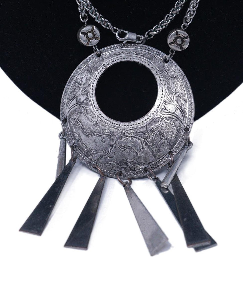 Silver Circle Pendant Necklace 1