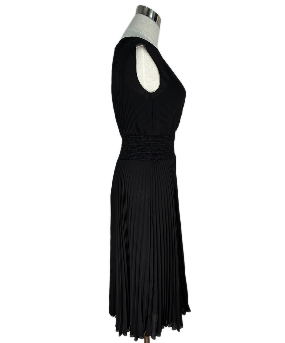 Prada Black Pleated W/Slip Dress sz 8 l Michael's Luxury Consignment   Michael's Consignment NYC