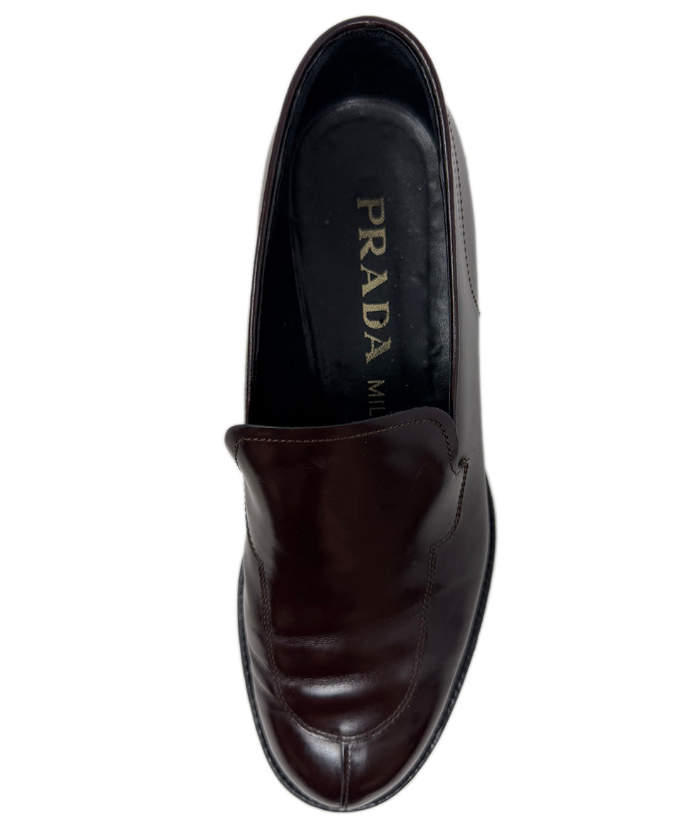 Prada Brown Leather Loafers sz 8 l Michael's Luxury Consignment – Michael's Consignment NYC Prada Brown Leather Loafers sz 8 l Michael's Luxury Consignment – Michael's Consignment NYC