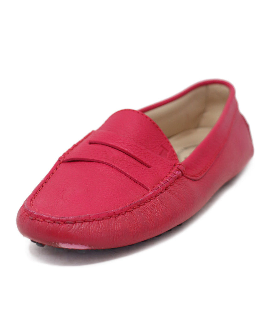 Tod's Fuchsia Leather Loafers 