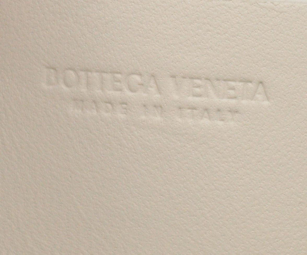 Bottega Veneta White Cassette Belt Bag - Michael's Consignment NYC