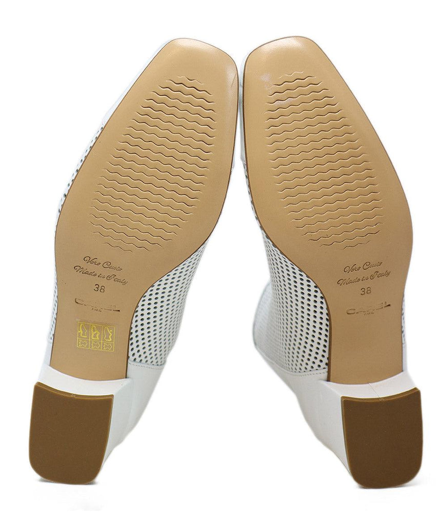 Carel White Perforated Leather Booties sz 8 - Michael's Consignment NYC
