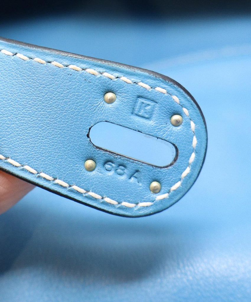 Hermes Light Blue Leather Lindy Bag - Michael's Consignment NYC