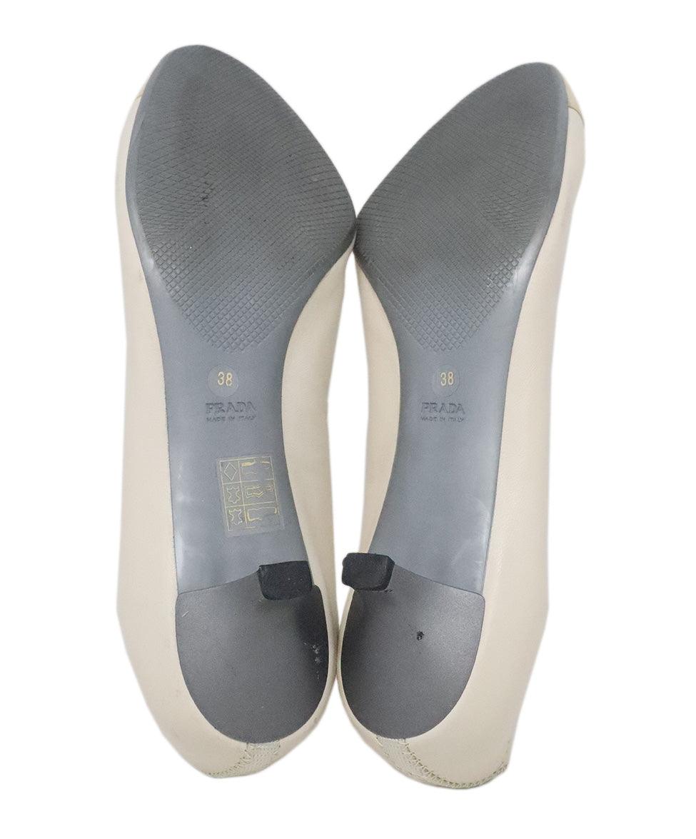 Prada Sport Beige Leather Heels w Patent Trim sz 8 Michael s